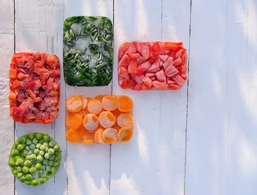 Jak mrozić zupę, by uniknąć utraty smaku i jakości? Sprawdź!