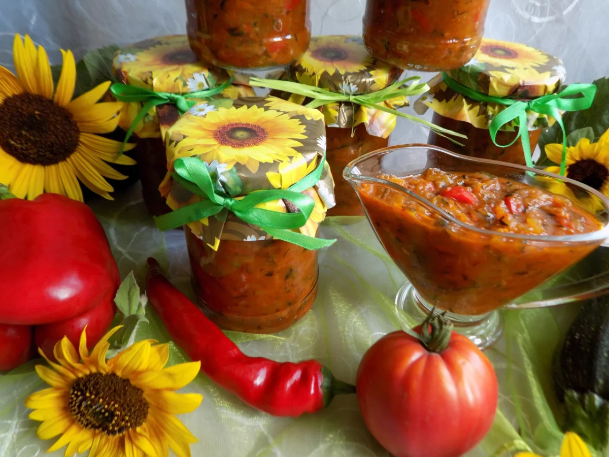 Pyszny sos do spaghetti z cukinii i pomidorów, który zachwyci każdego