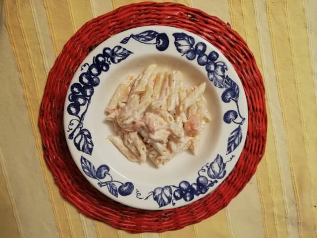 Penne salmone – szybki przepis na pyszny makaron z łososiem