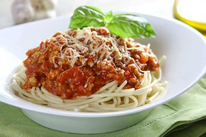 Idealne mięso mielone do spaghetti: Jak przygotować pyszny sos bolognese