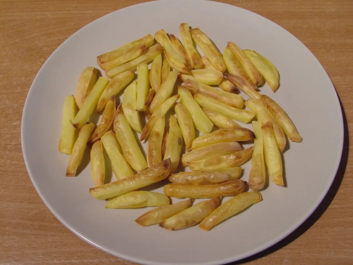 Ile kalorii mają frytki na oleju? Zaskakujące fakty o kaloriach